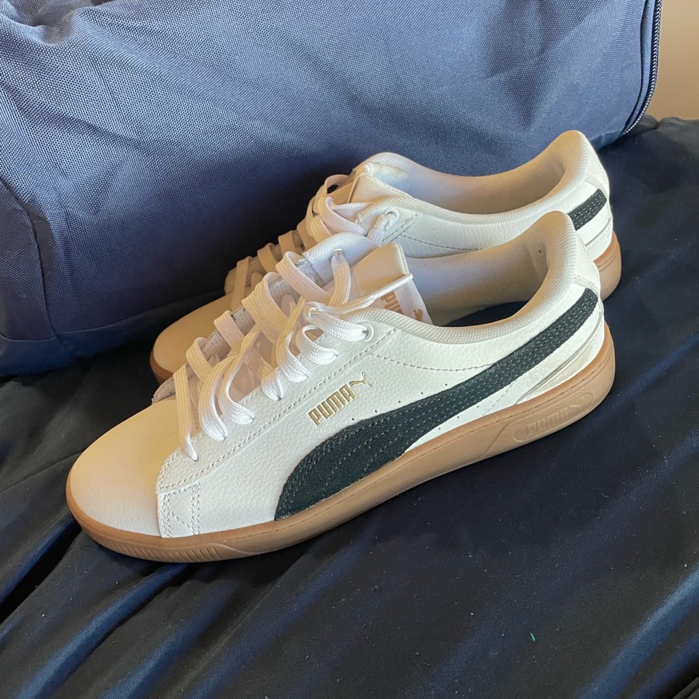 Puma White Sneakers 7.5